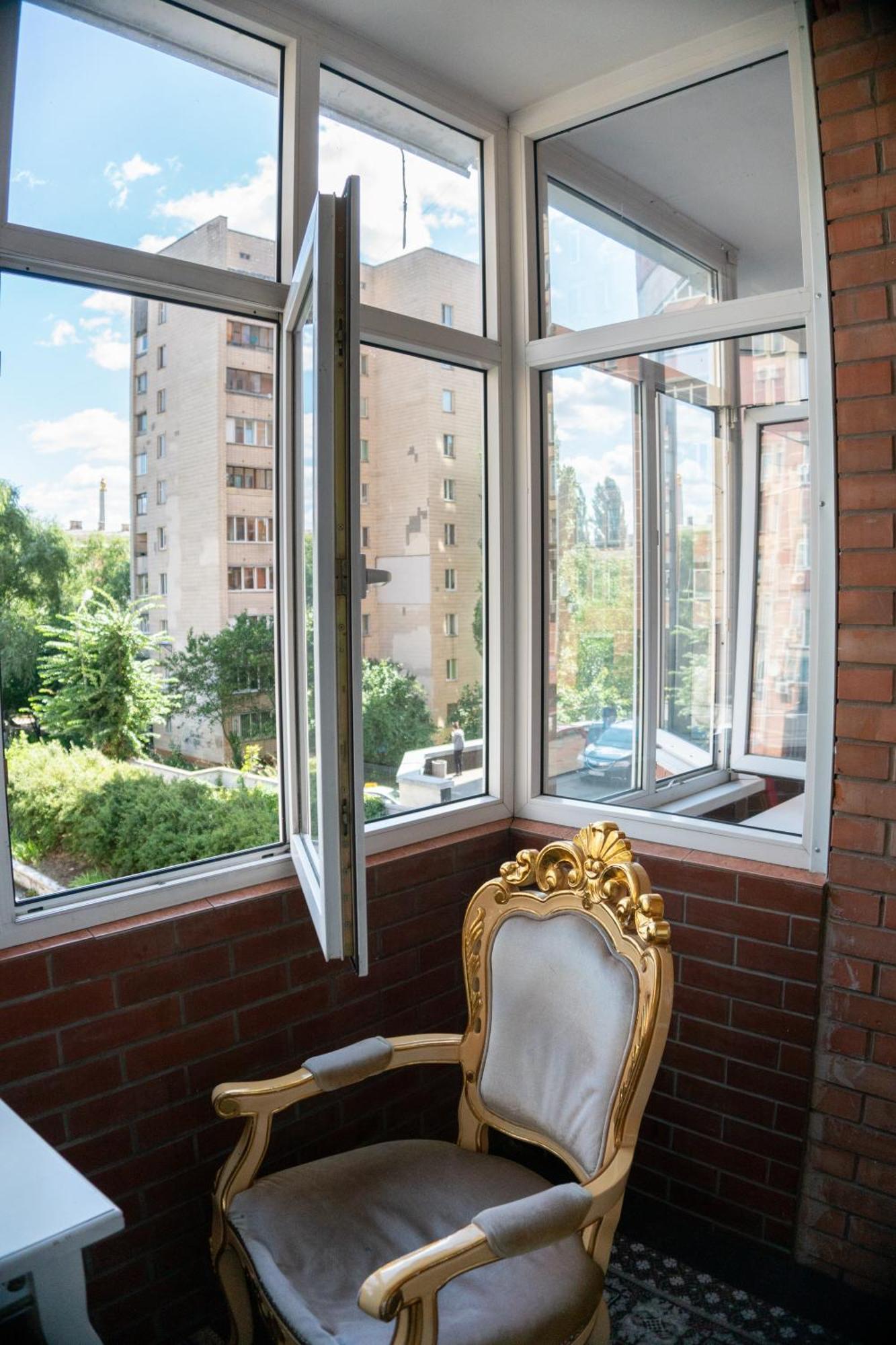 Royal City Hotel キエフ エクステリア 写真